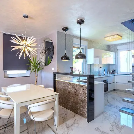 Apartamento Luxury Bella Vista Holidays @ Kasuni Beach Split
