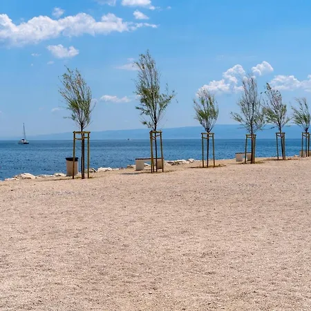 Luxury Bella Vista Holidays @ Kasuni Beach 公寓 *