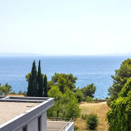 Luxury Bella Vista Holidays @ Kasuni Beach 公寓 *