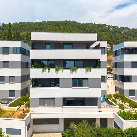Luxury Bella Vista Holidays @ Kasuni Beach * Split
