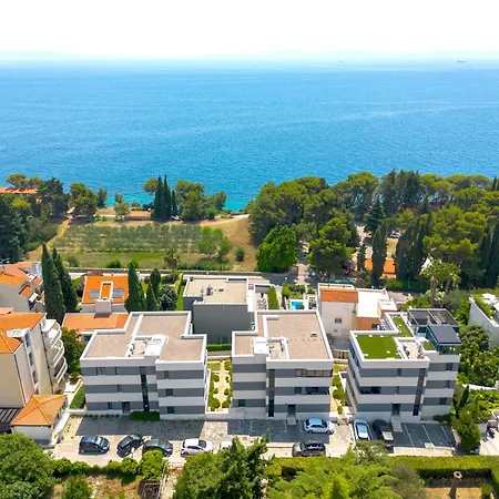 Luxury Bella Vista Holidays @ Kasuni Beach * Split