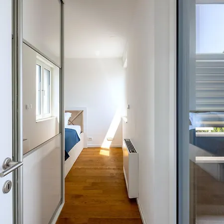 Apartment Luxury Bella Vista Holidays @ Kasuni Beach
